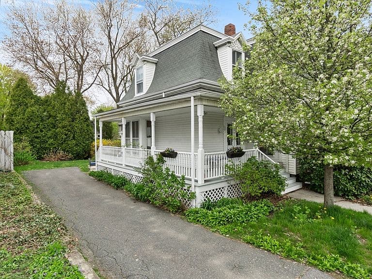 Listing photo 5