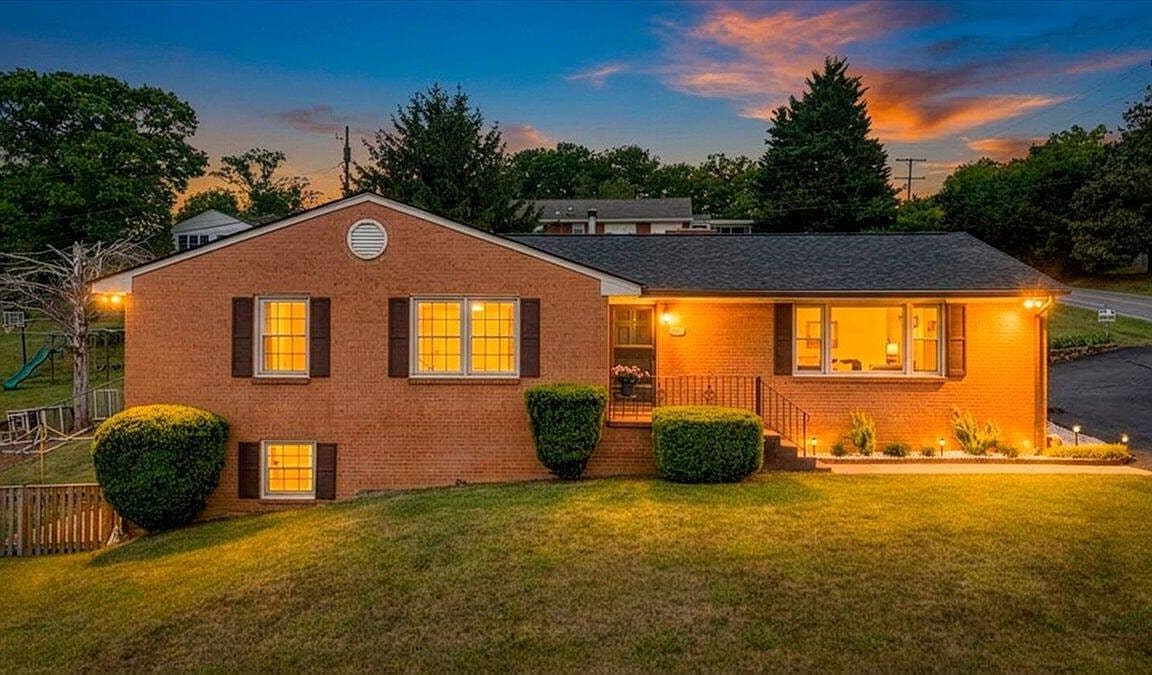 Primary listing photo