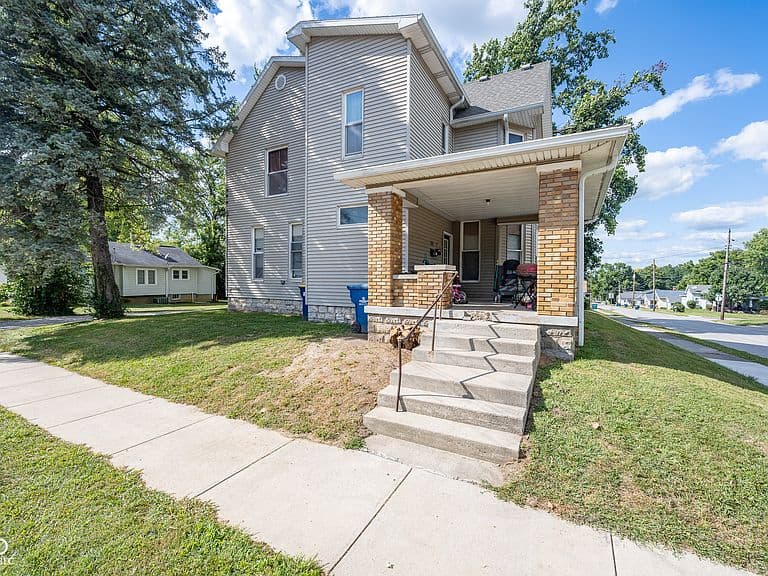 Listing photo 3