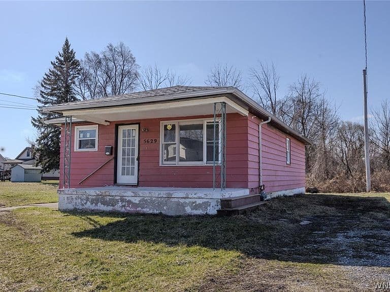 Listing photo 5