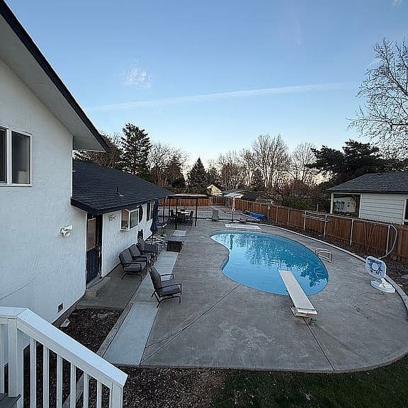 Listing photo 4