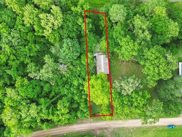 Listing photo 4