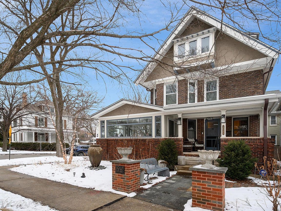 Primary listing photo
