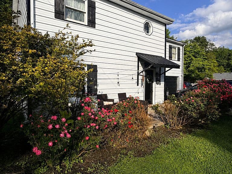 Listing photo