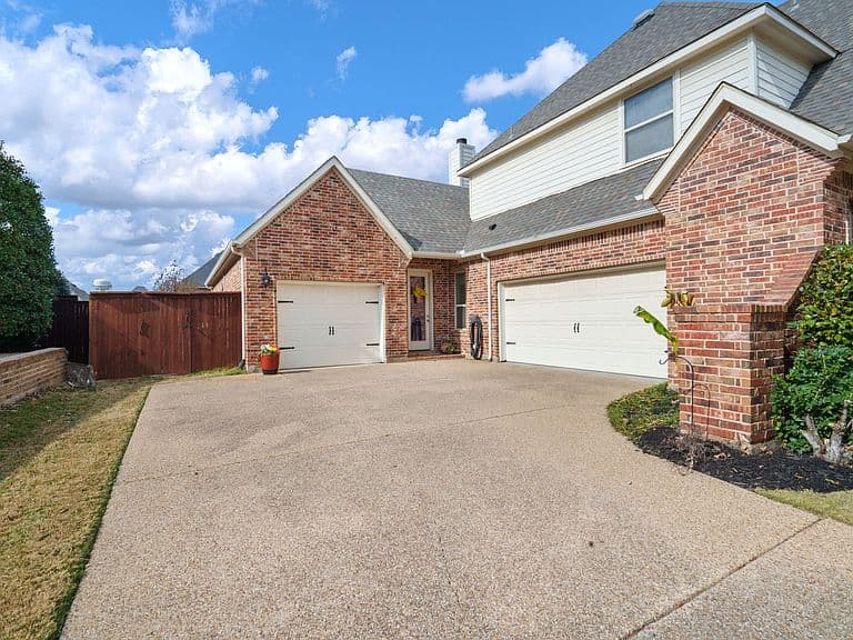 Listing photo 4