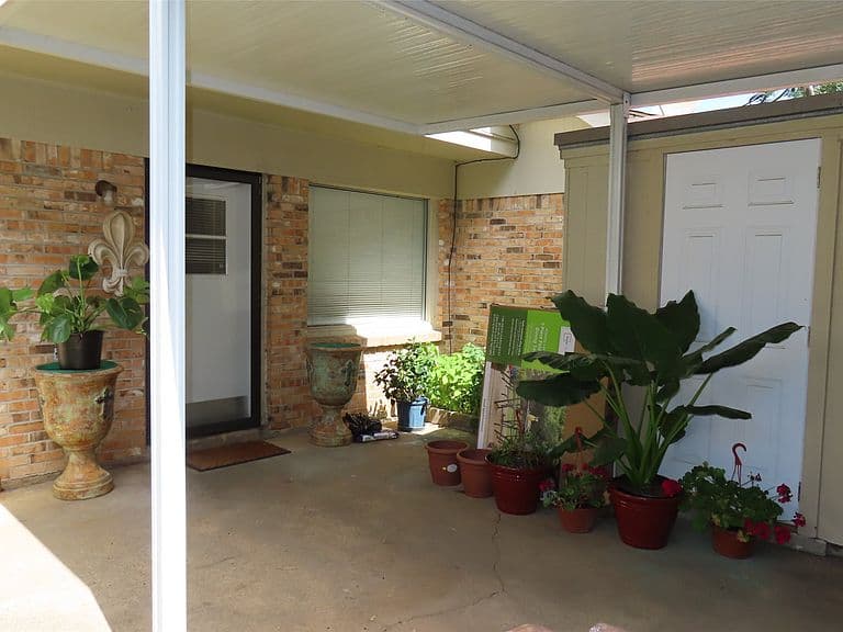 Listing photo