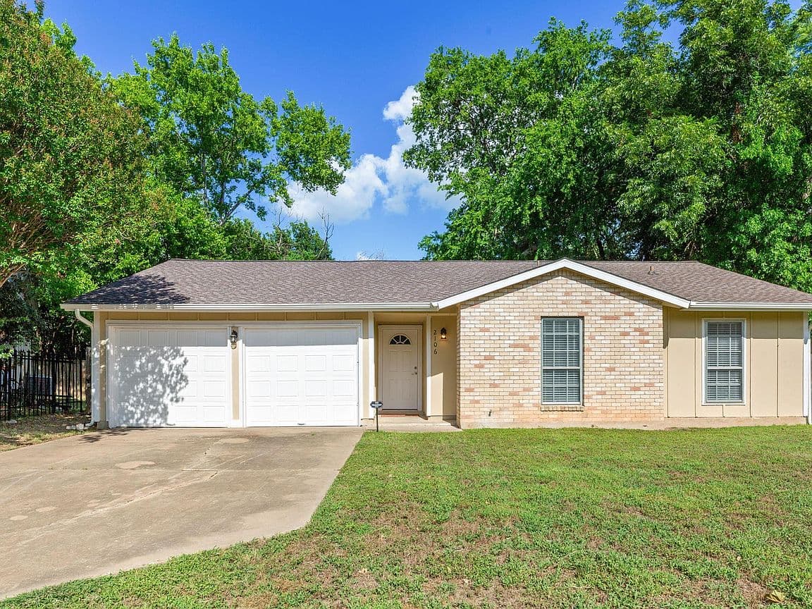 Primary listing photo