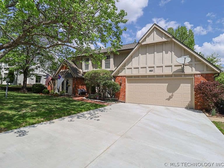 Listing photo 3