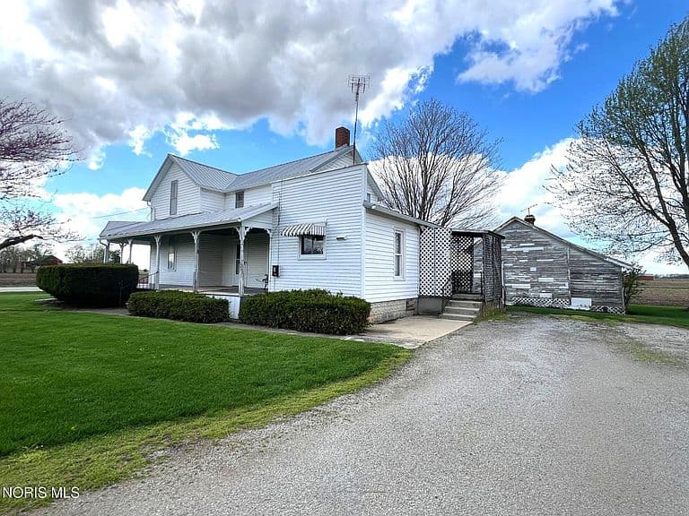 Listing photo 4
