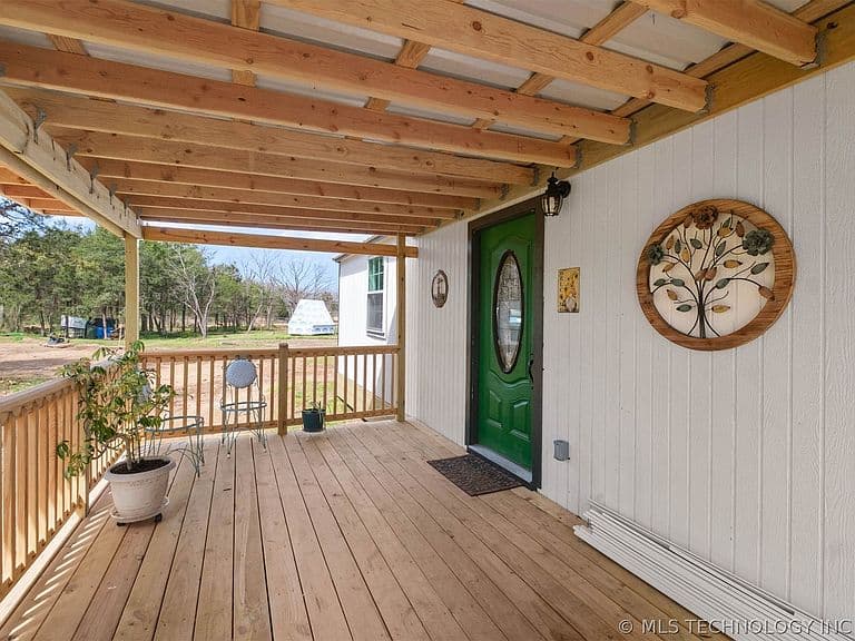 Listing photo 5