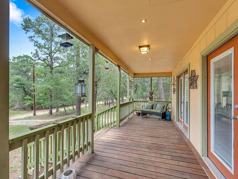 Listing photo 4