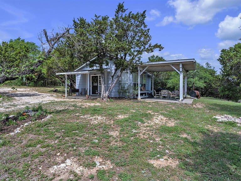 Listing photo 5