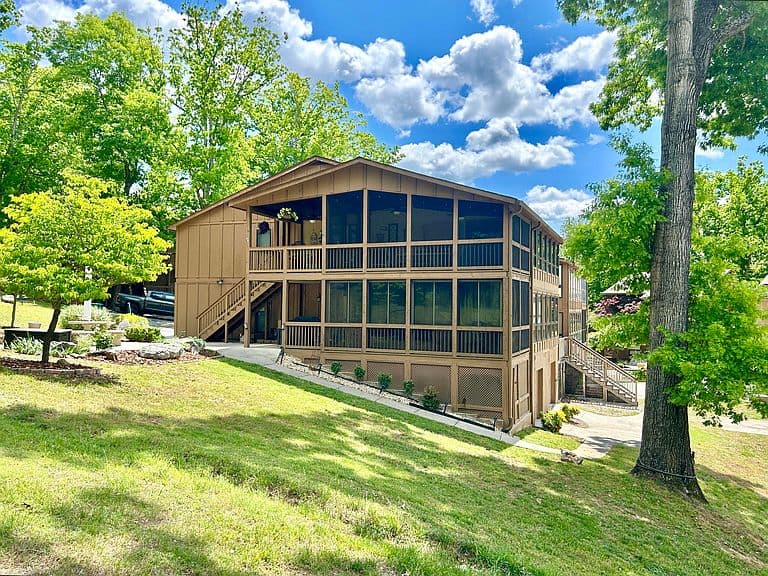 Listing photo