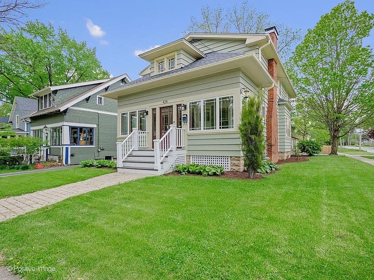 Listing photo 2
