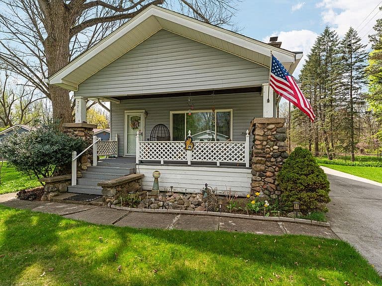 Listing photo 4
