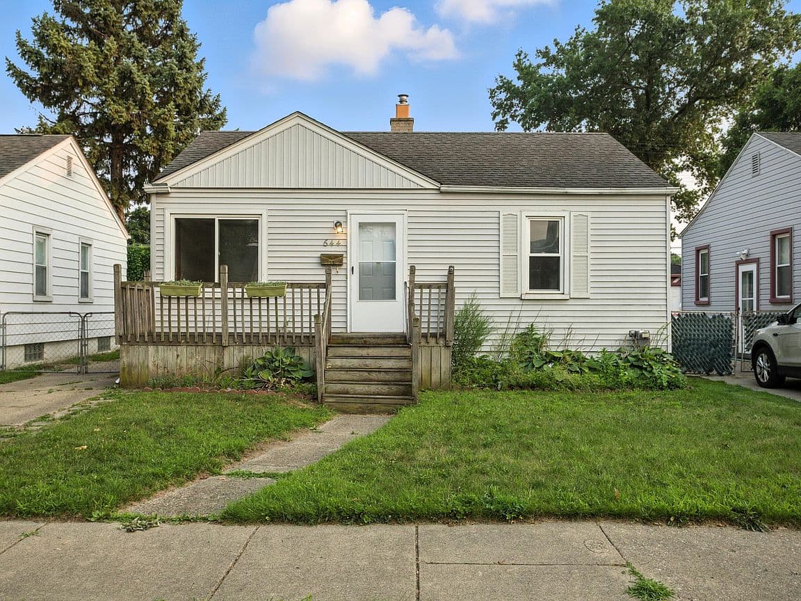 Primary listing photo
