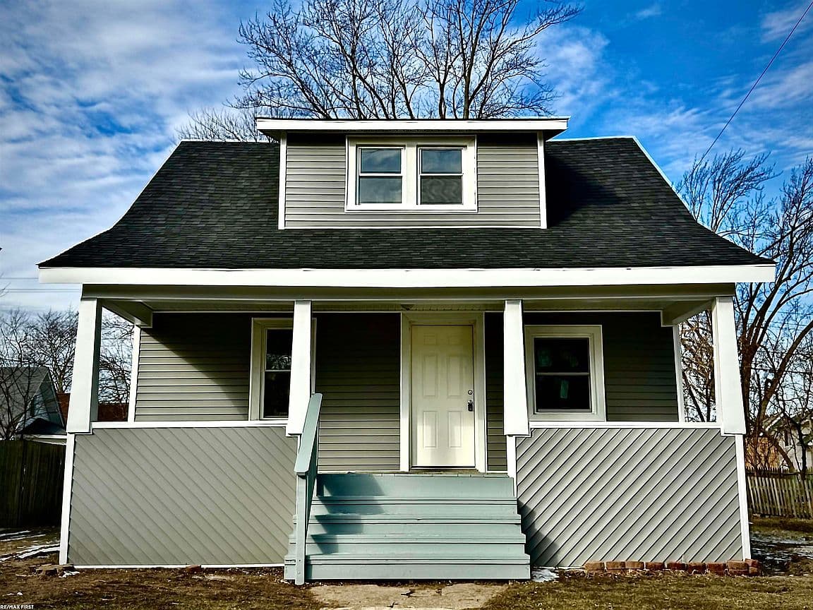 Primary listing photo