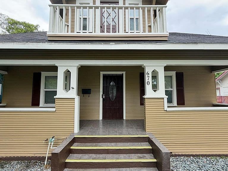Listing photo 3