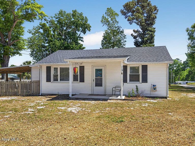 Listing photo 3