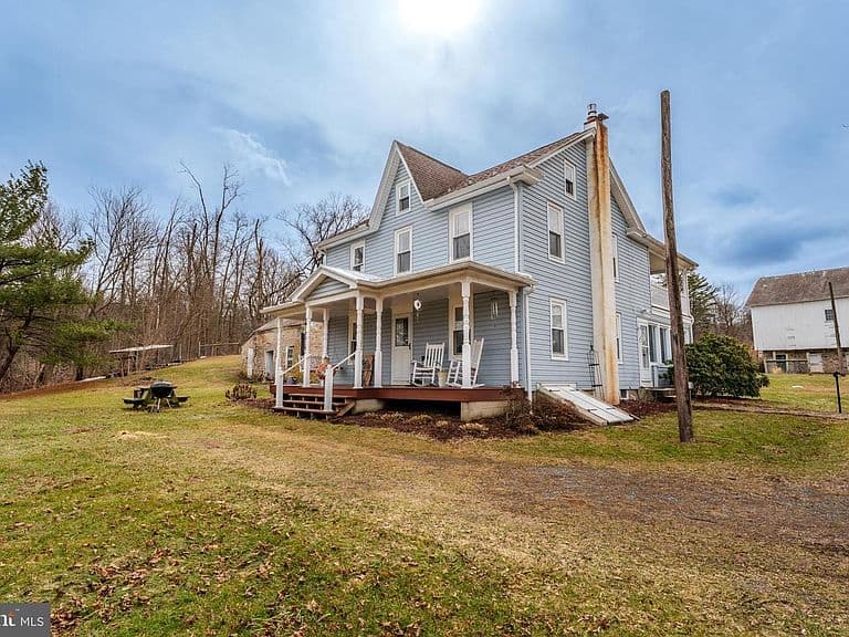 Listing photo 5