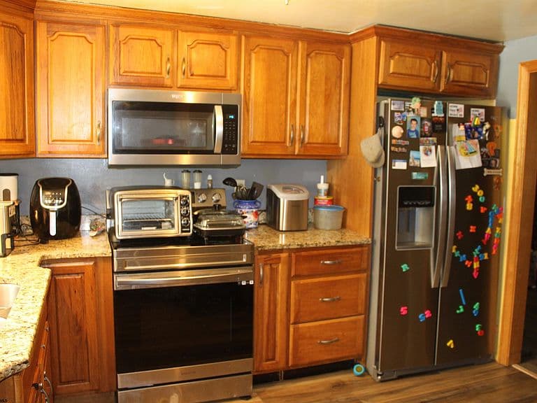 Listing photo 4