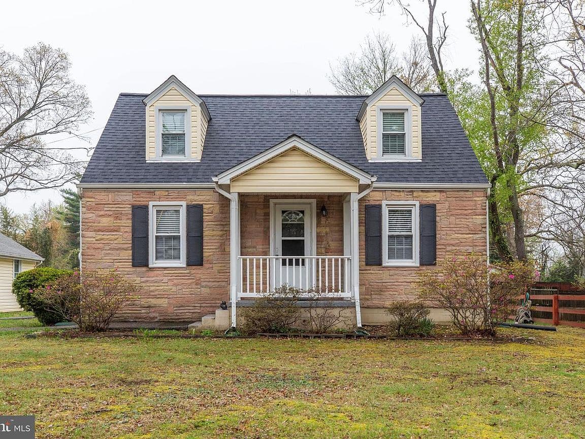 Primary listing photo