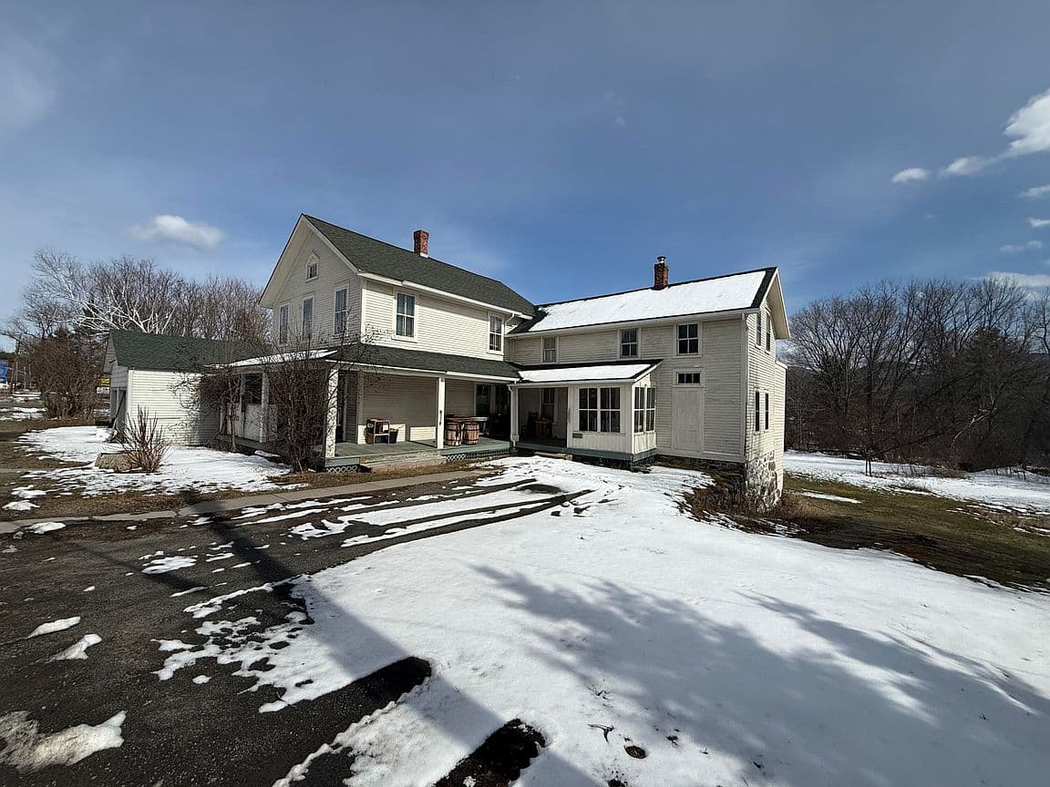 Primary listing photo