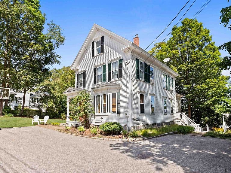 Listing photo 3