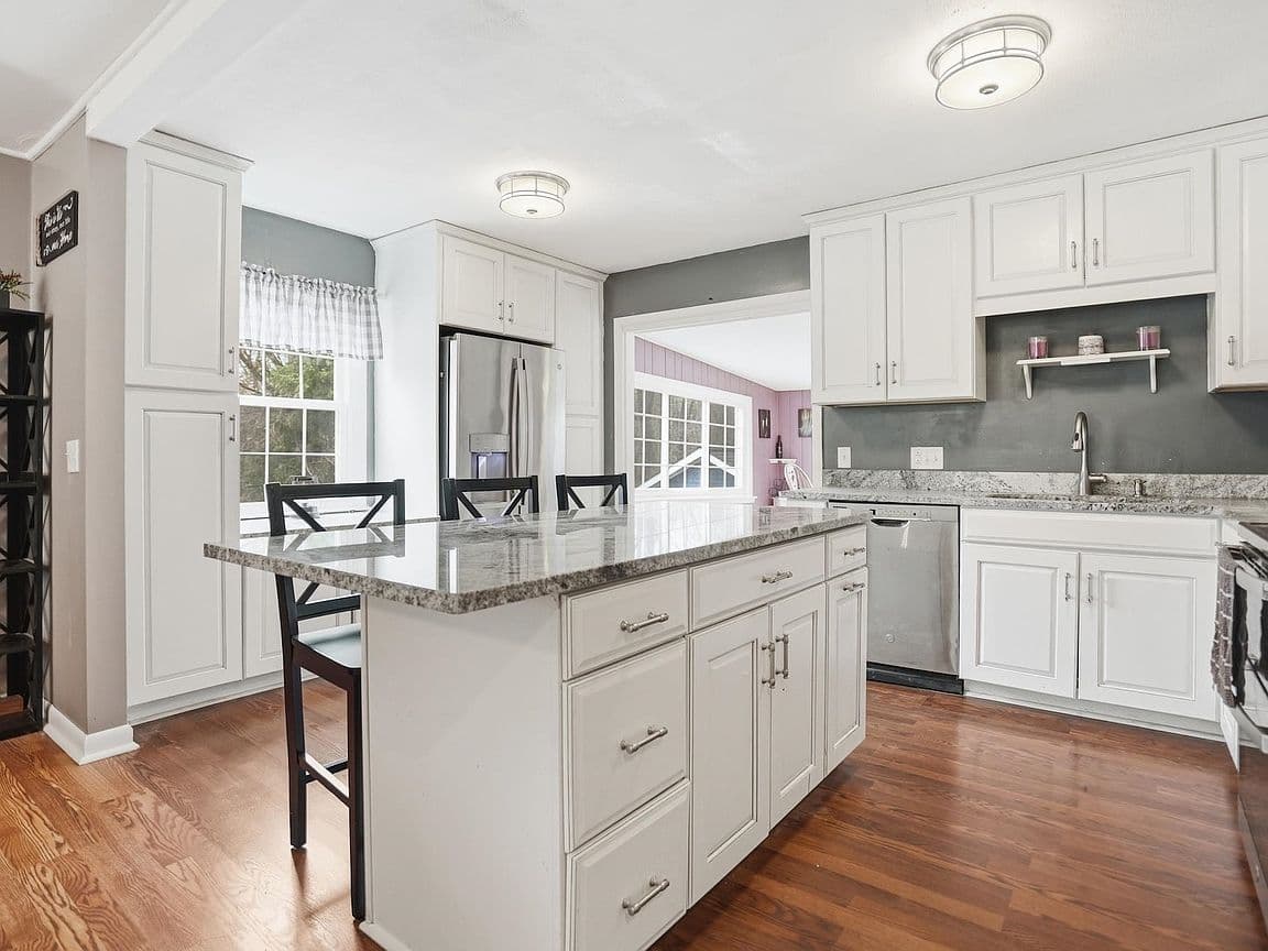 Primary listing photo