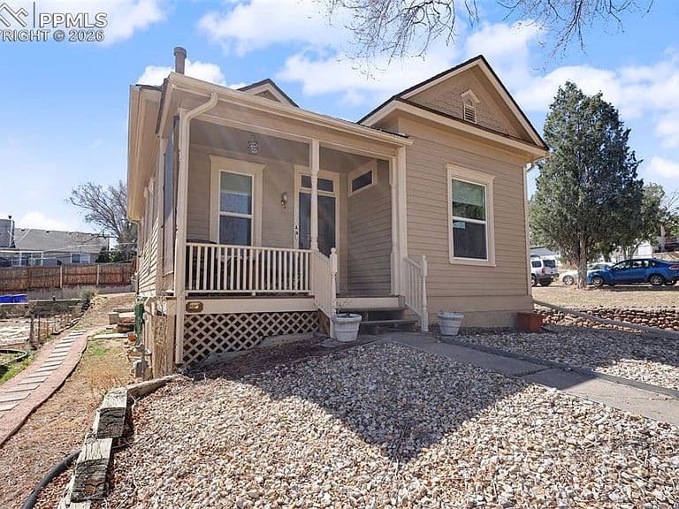 Listing photo 2