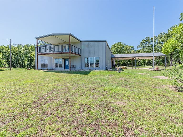 Listing photo 4