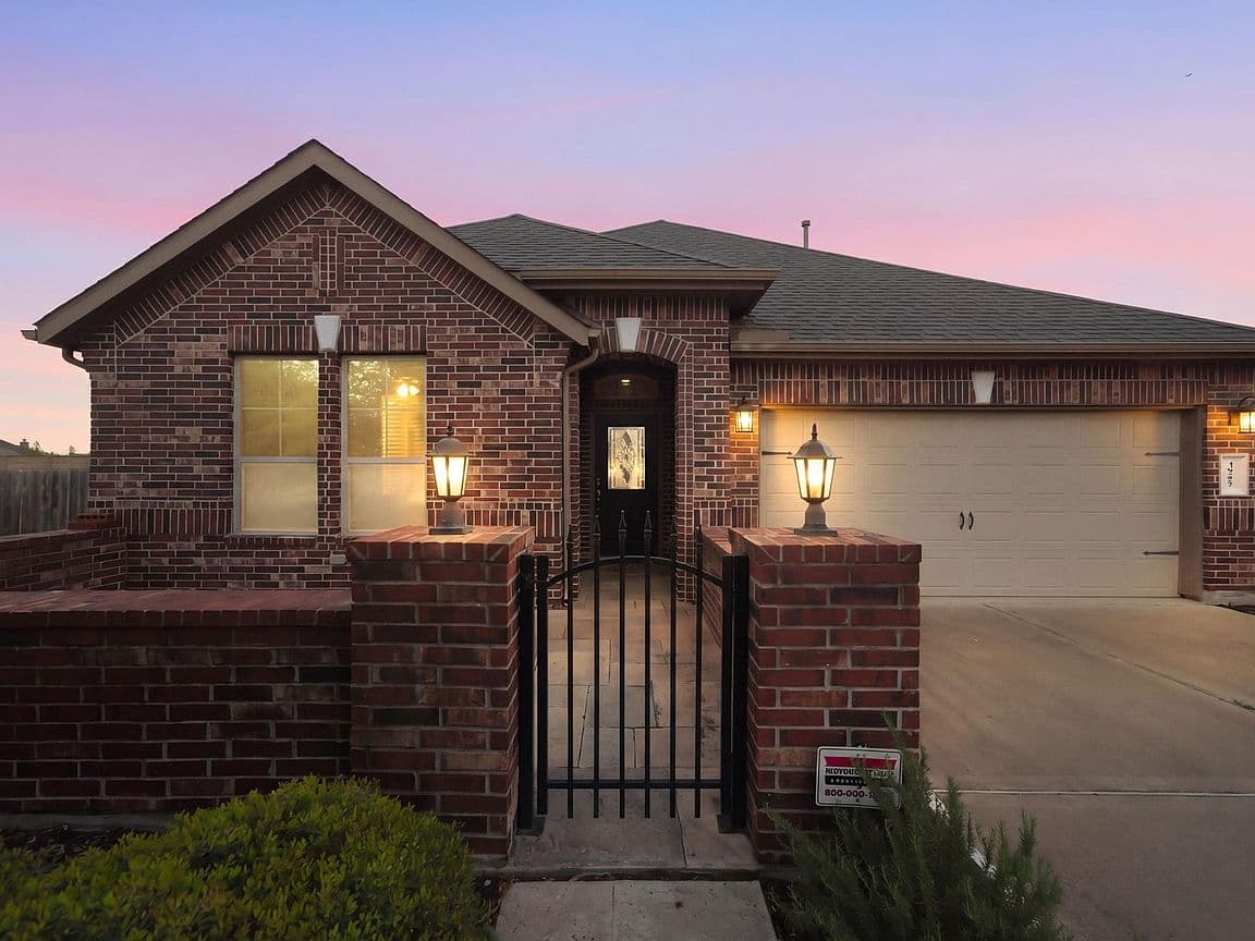 Primary listing photo
