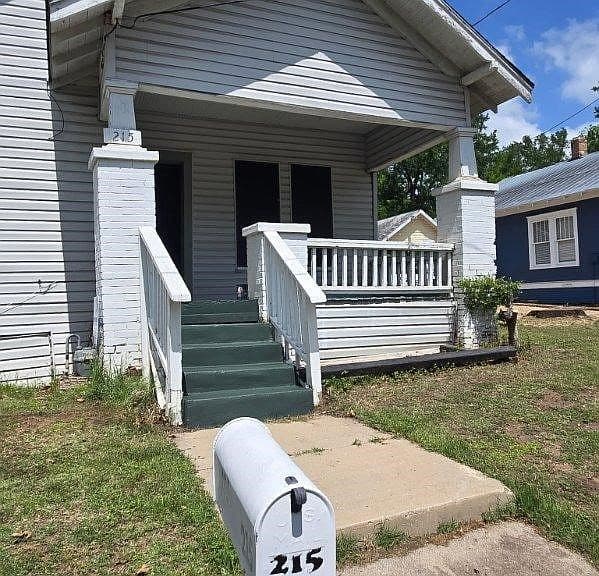 Listing photo 3