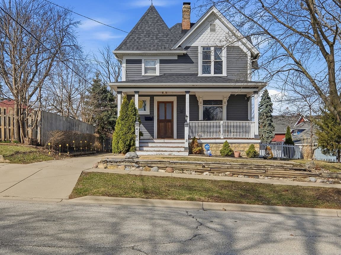 Primary listing photo