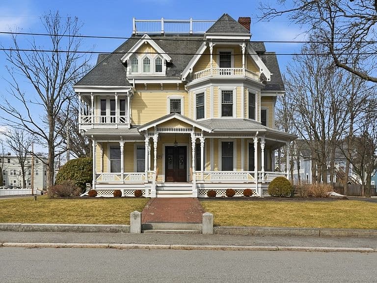 Listing photo 3