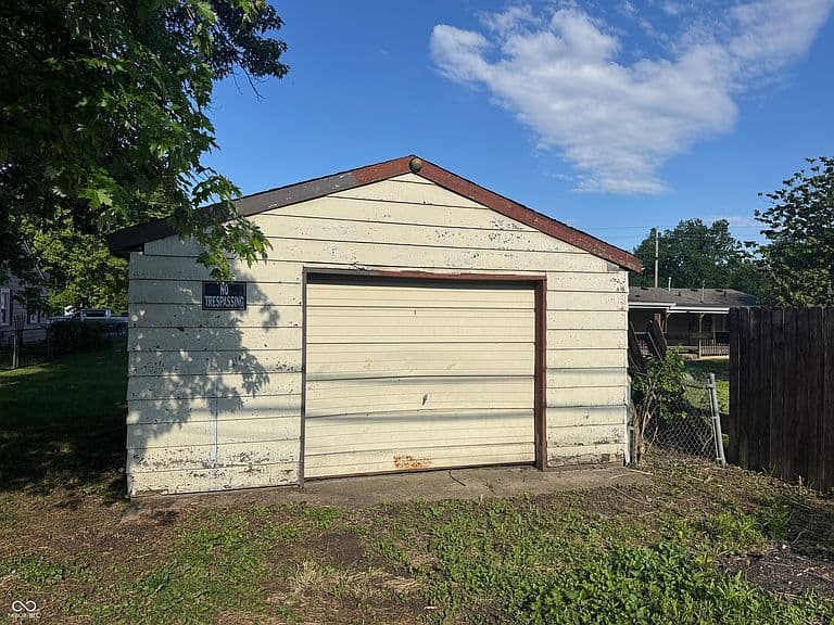 Listing photo 5