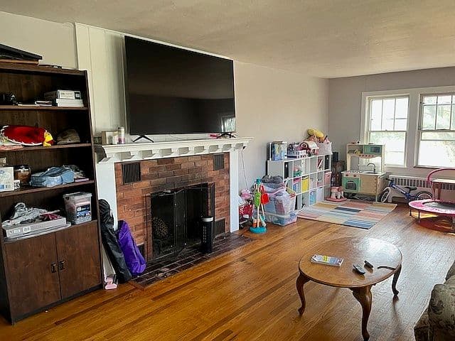 Listing photo 5