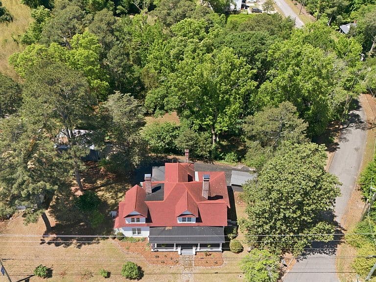 Listing photo 4