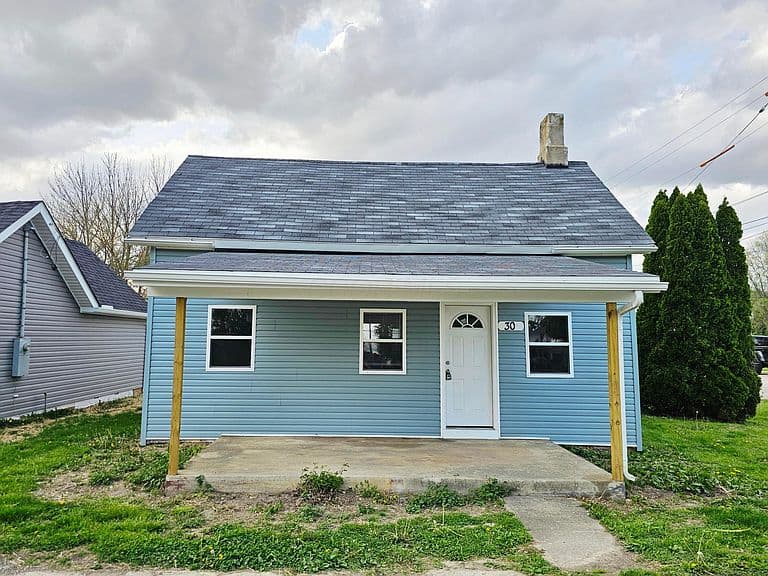 Listing photo 2
