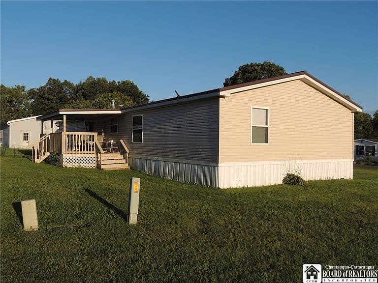 Listing photo 4