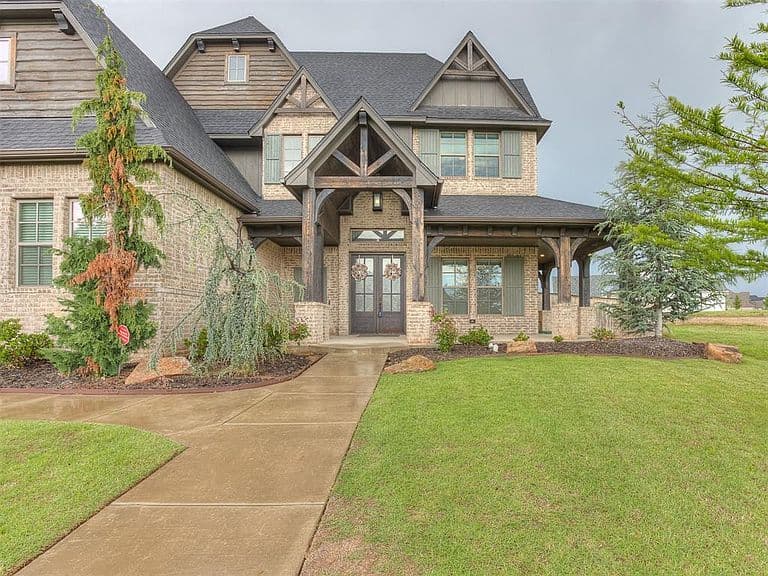 Listing photo 2