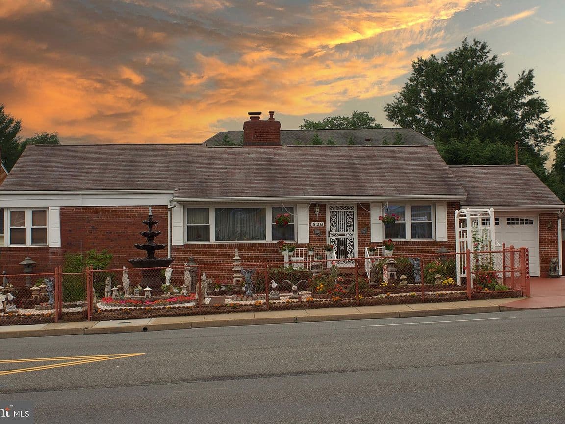Primary listing photo