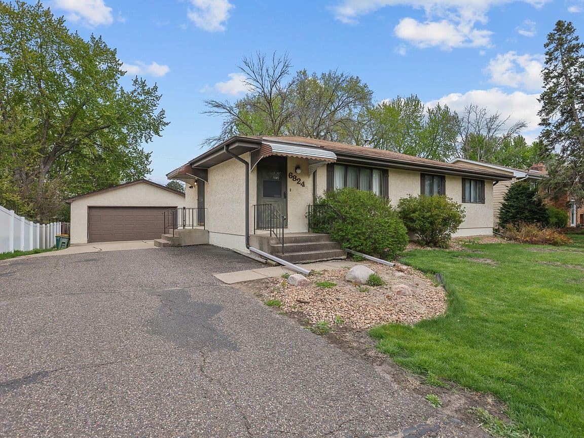 Primary listing photo