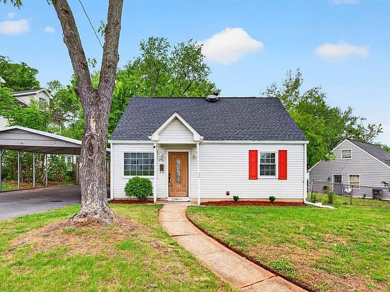 Listing photo 2