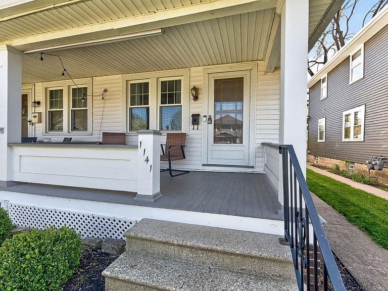 Listing photo 3