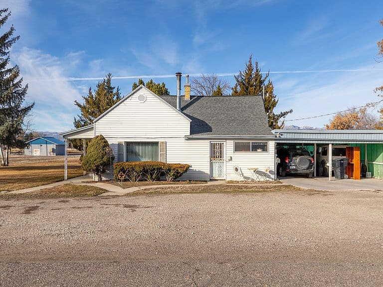 Listing photo 4