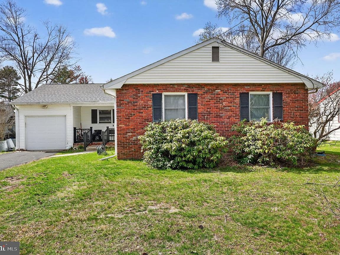 Primary listing photo