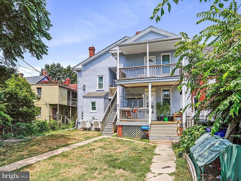 Listing photo 5