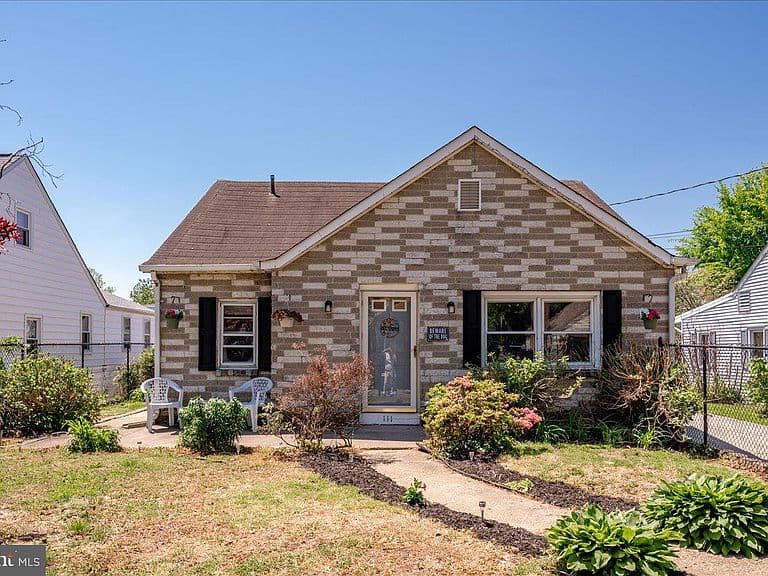 Listing photo 4