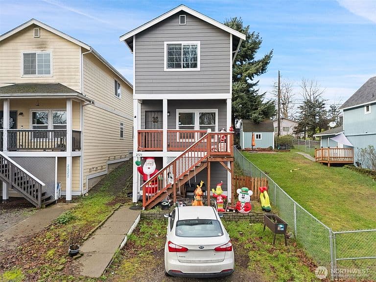 Listing photo 2